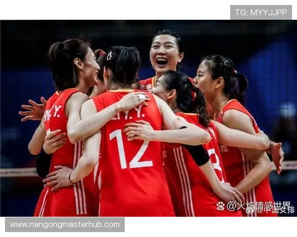 中国女排逆转取胜锁定奥运席位，团队精神引发热议